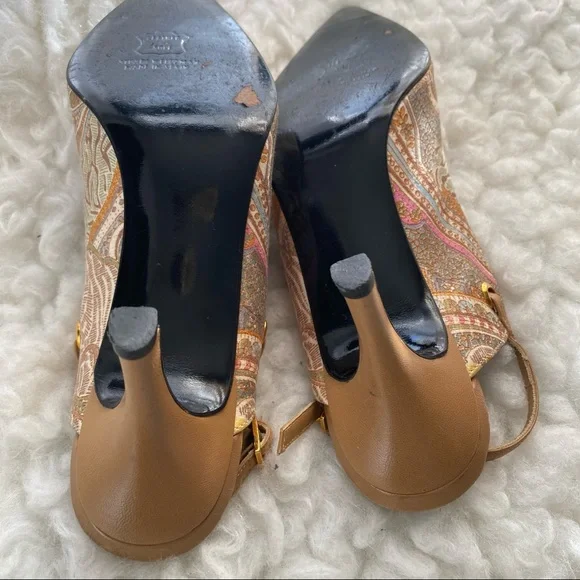 Elegant Multicolor Slingback Heels - Picture 9 of 9